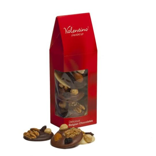 Луксозна кутийка с прозорче шоколадови медиани с ядки и сушени плодове. Ръчно приготвен белгийски шоколад от Valentino Chocolatier, Brussels