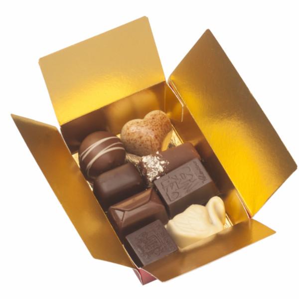 Луксозна кутия ръчен белгийски шоколад за всеки повод