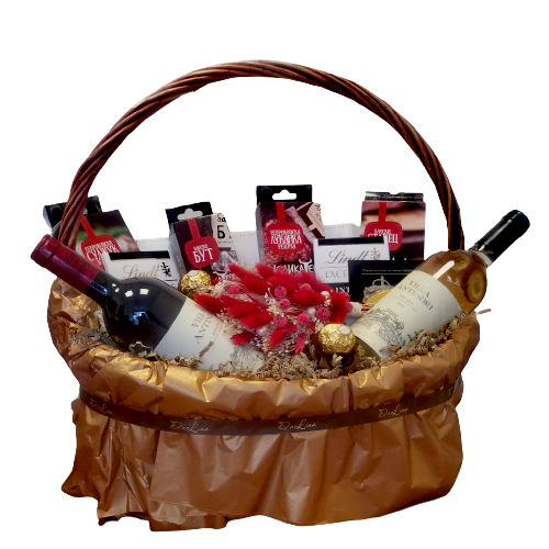 Луксозна подаручна кошница с италински вина и деликатеси. За всеки повод